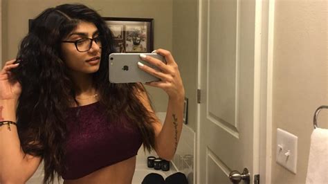 Mia Khalifa Lesbian Porn. Girl on Girl XXX